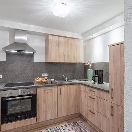 Weishäupl Apartment *